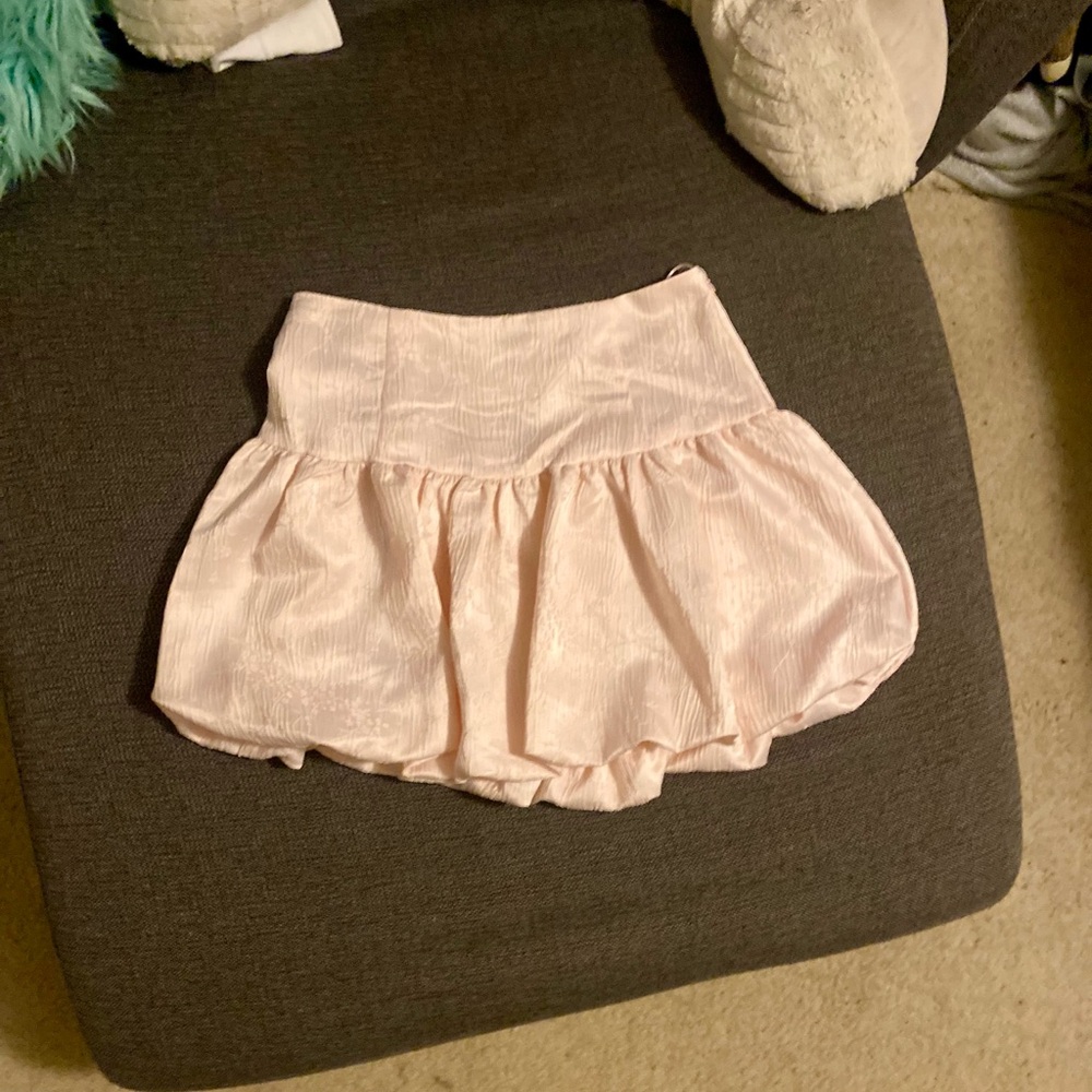 Francesca's Collections Pale Pink Bubble Skater Skirt